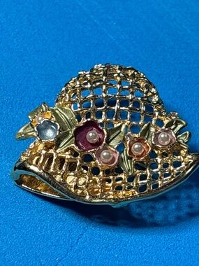 Gold Toned Floral Straw Hat Brooch with Enamel Accents